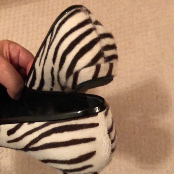 Prada zebra fur trimmed with patent leather size 6 - Picture 3 of 4